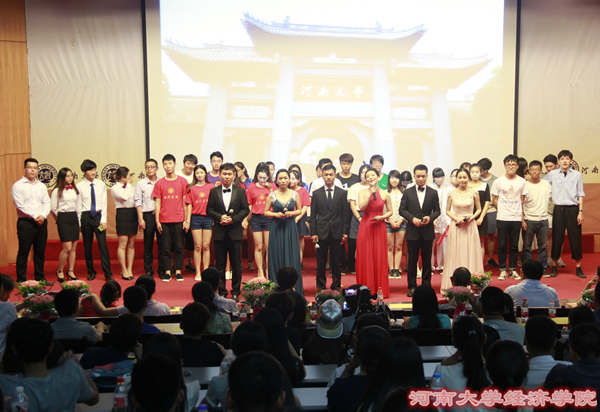 演员合影